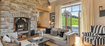 Hilltop View with Hot Tub