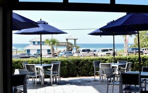 Outdoor dining - Sun of a Beach - Pool - Steps to Beach - Bikes (Santa Rosa Beach)
