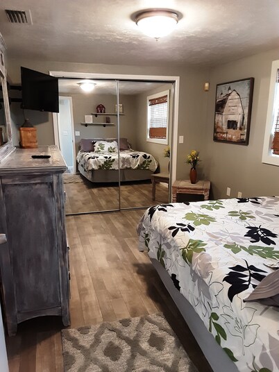 Country Quiet Yet Close to Everything !