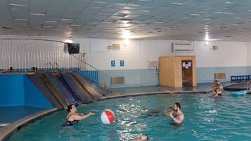 Innenpool, Außenpool