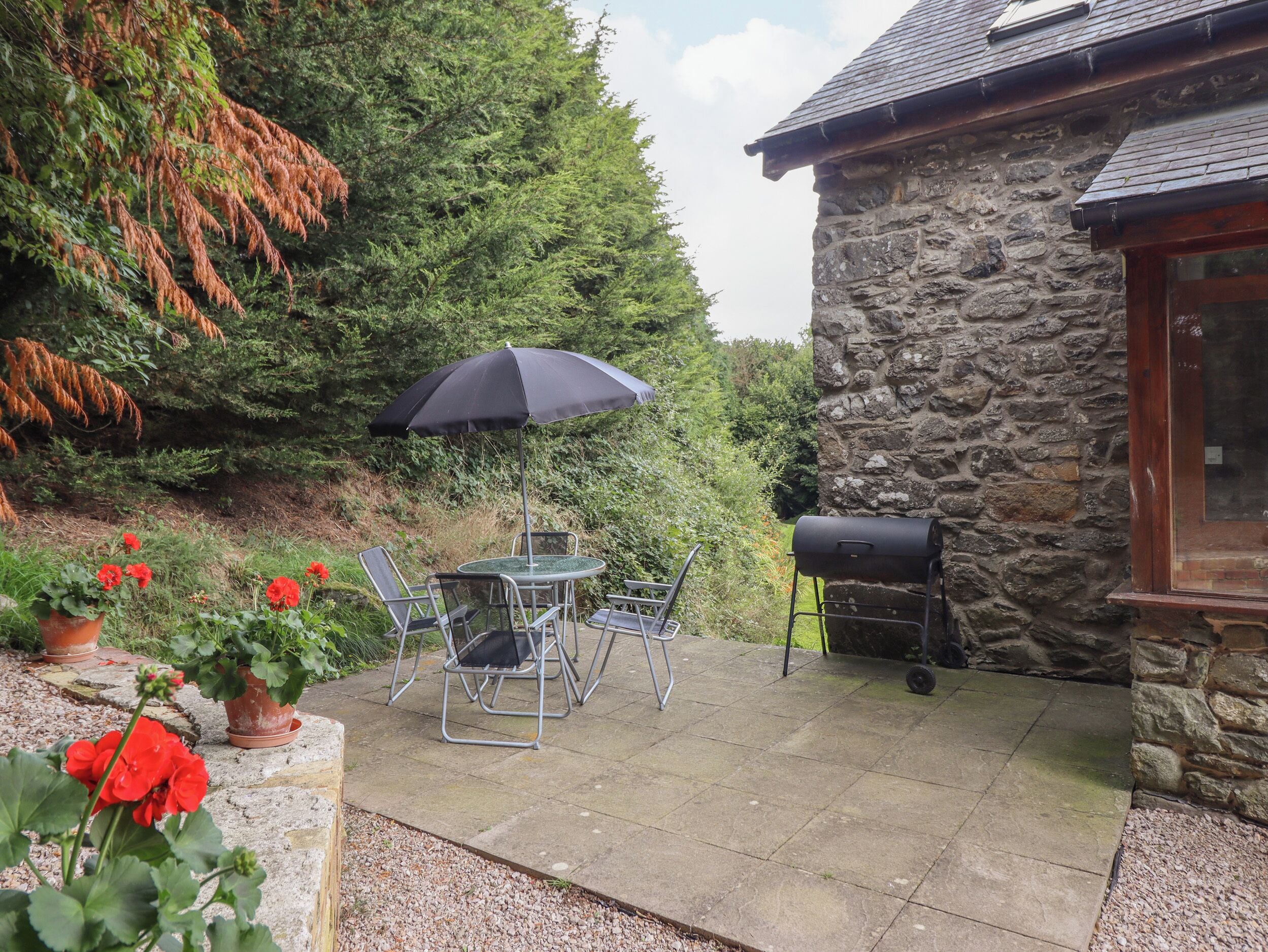 Cottage | Outdoor dining