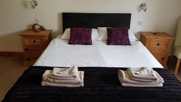 Apartment, Private Bathroom (Tower Street Apartment) | 2 bedrooms