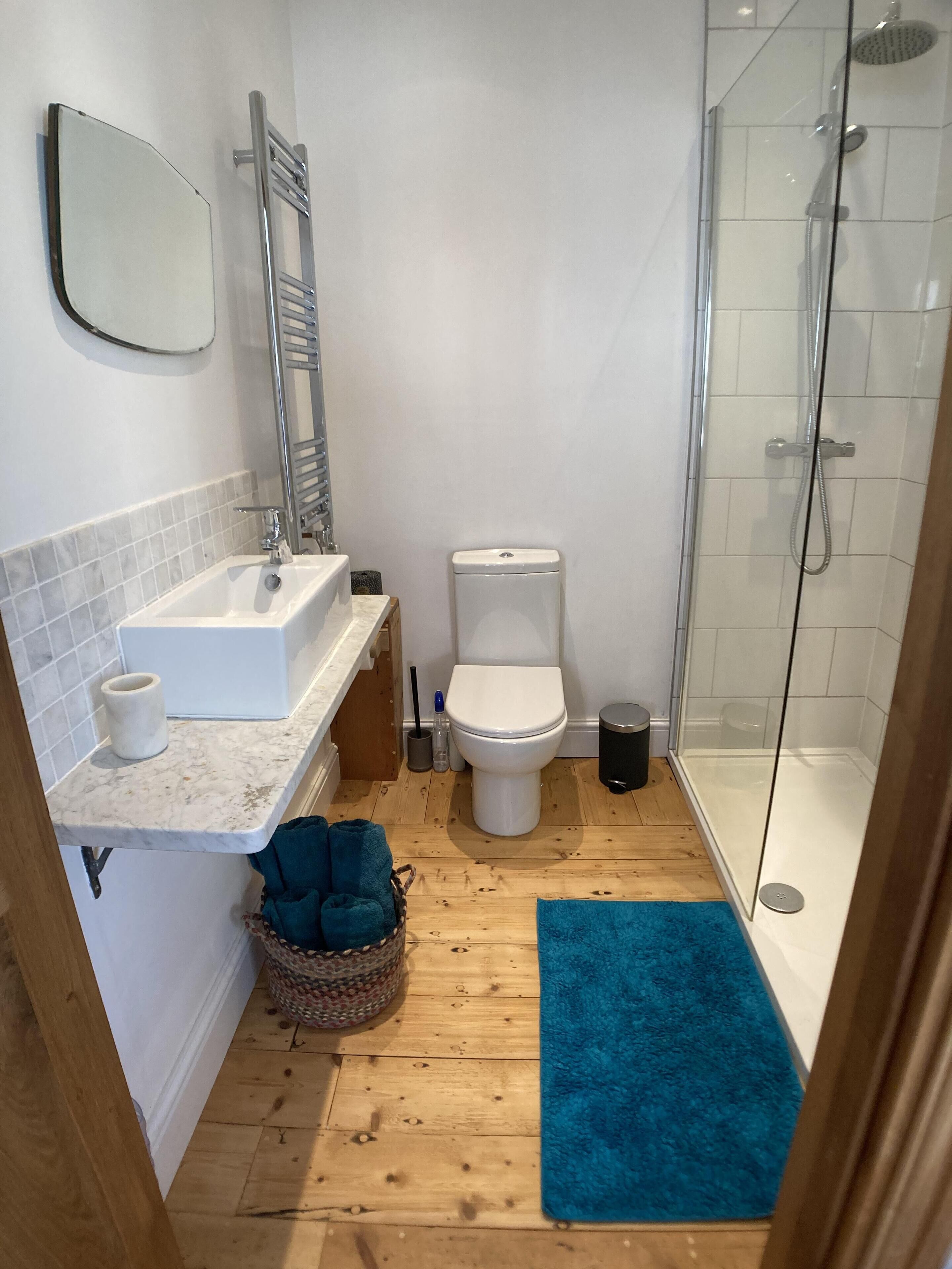 Frizenham Farmhouse B&B