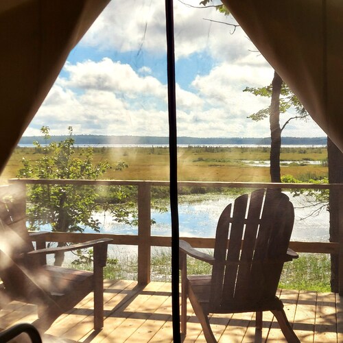 Lakefront Glamping Tent w/ensuite bathroom, King Bed, Fabulous View, near Acadia