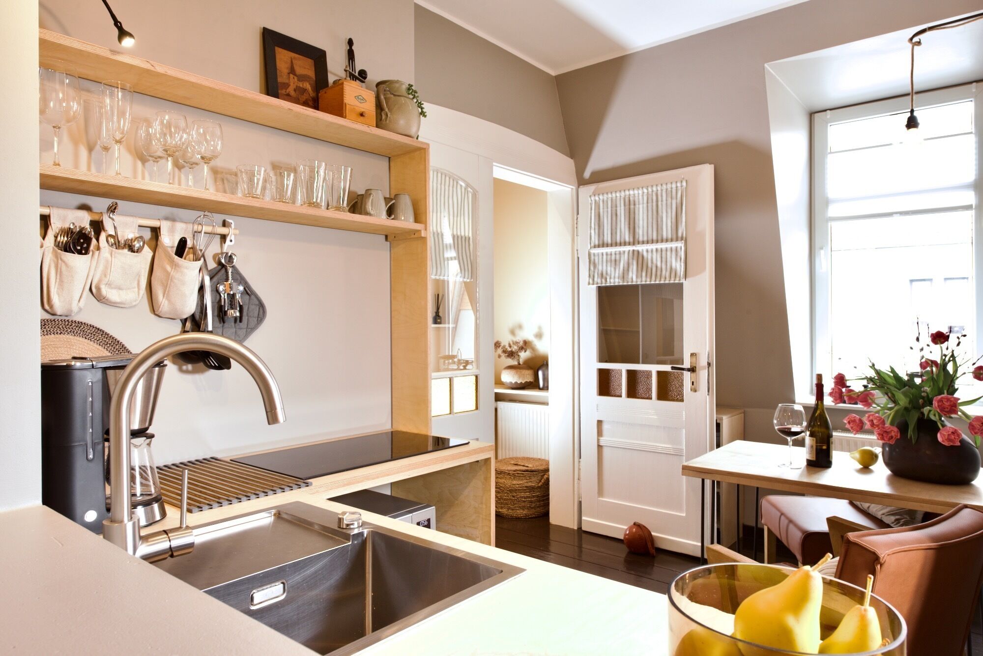 Fridge, coffee/tea maker, electric kettle, toaster