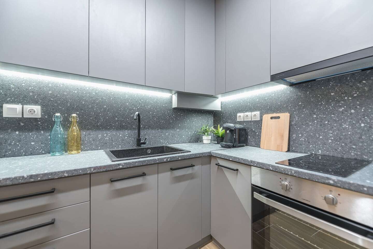 Cozy 2 BR flat at Mavili Square - Xenias