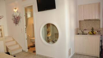 Studio Cao cấp, 2 giường đôi | Két bảo mật tại phòng, truy cập Internet không dây miễn phí