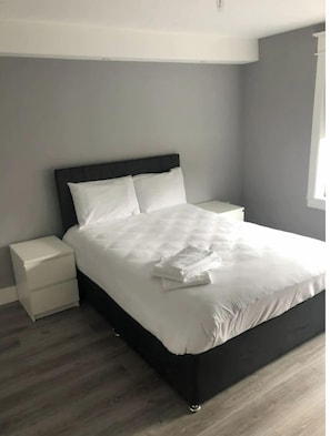 2 chambres, fer et planche Ă repasser, Wi-Fi gratuit, draps fournis