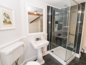 Cottage | 3 bedrooms, individually decorated, individually furnished, free WiFi - 29 Bondgate (York)