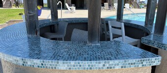 Beach Retreat Minutes to the Beach and just steps to the Pool!!