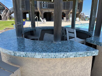 Beach Retreat Minutes to the Beach and just steps to the Pool!!