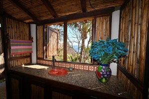 Interior - Casa Flores Del Mar - Ocean Front Garden Oasis (Puerto Ángel)