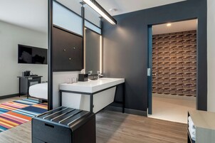 Ropa de cama hipoalergénica y escritorio 