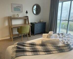 1 bedroom, iron/ironing board, travel cot, free WiFi