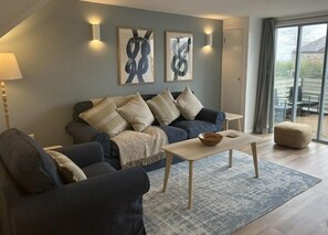 Smart TV, mesa de ping pong