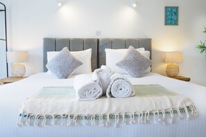 1 bedroom, iron/ironing board, travel cot, free WiFi