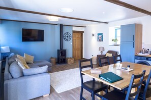 TV connectée, table de tennis de table