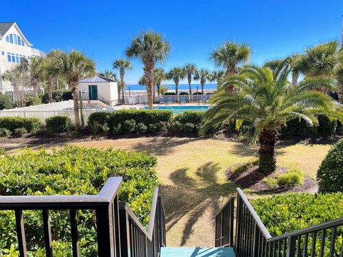 Summer House 109 - Beach Walkout - 30 Secs to Sand