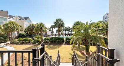 Summer House 109 - 30 Seconds to Sand!