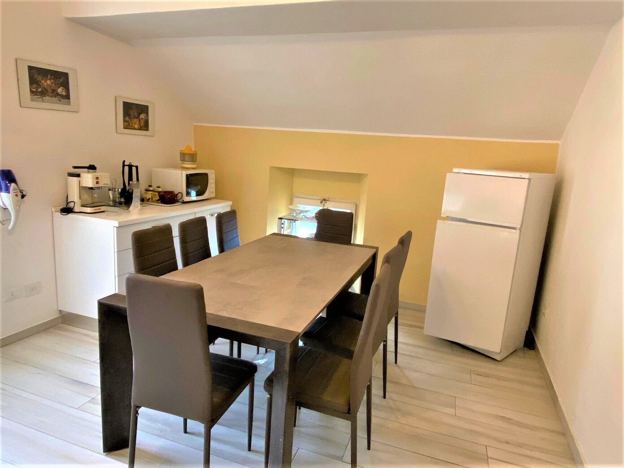 Room in period villa, with private bathroom and large shared terrace