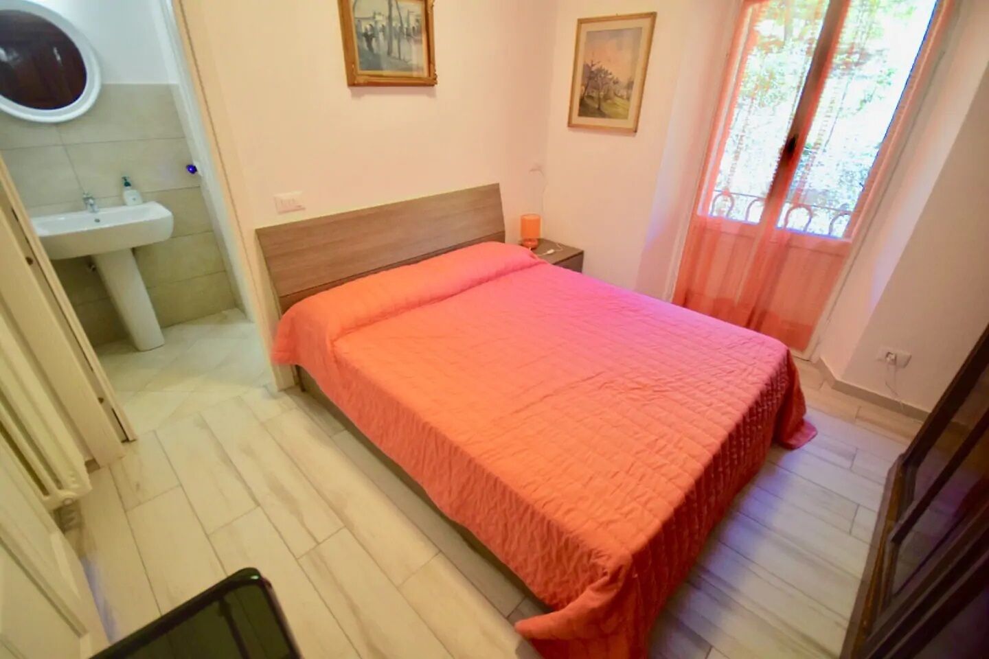 1 Schlafzimmer, Schreibtisch, Bügeleisen/Bügelbrett, kostenloses WLAN