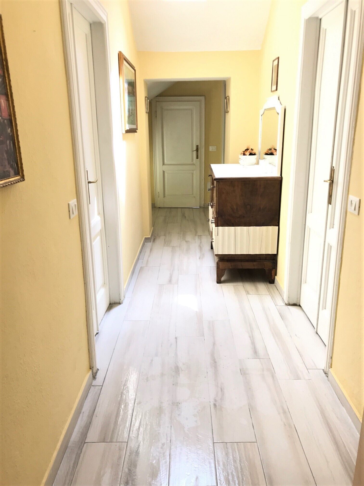 Room in period villa, with private bathroom and large shared terrace