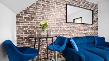 TV, Netflix, streaming services