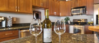 Sunserra at Crescent Bar - on Golf Course - Amazing Columbia River views