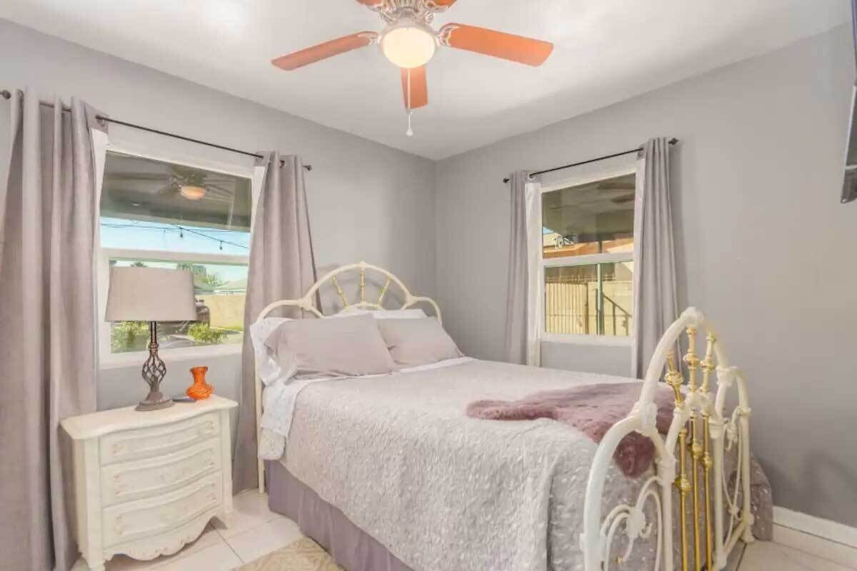 Navy blue on Adam’s, near downtown Phx Capital