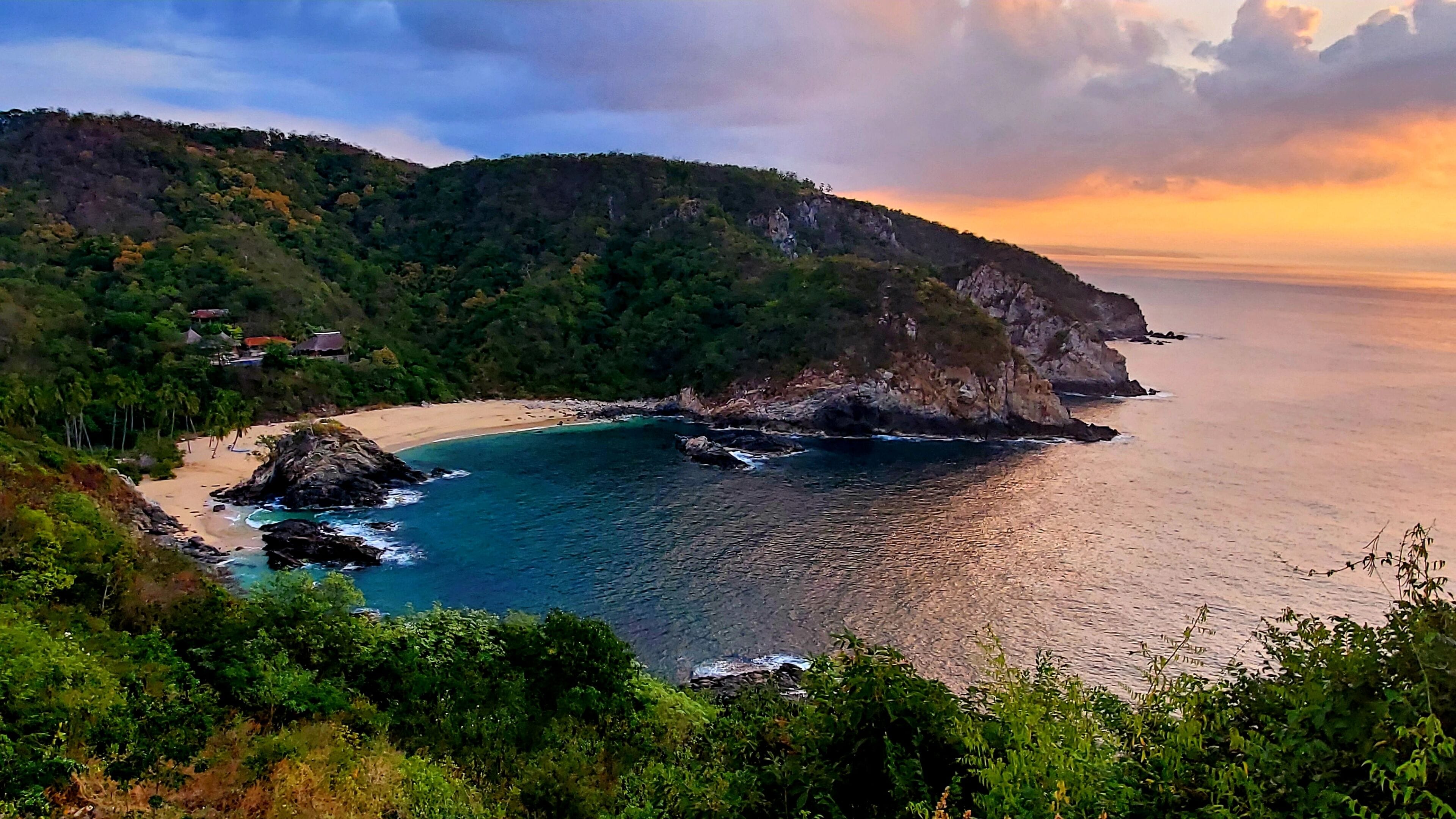 Casita Sarafina - Spectacular Ocean Front Bungalow