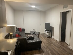 Smart TV - Comfy 1 bedroom 10 minutes from Everything (Miami)