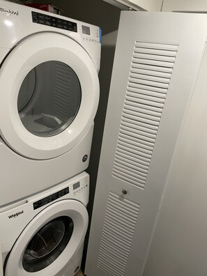 Interior - Comfy 1 bedroom 10 minutes from Everything (Miami)