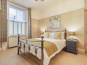 1 chambre, accès au Wi-Fi (inclus), literie fournie