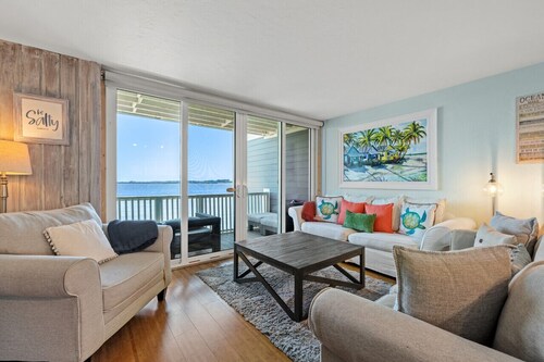 Townhouse w/ Endless Gulf views