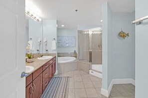 Combined shower/bathtub, hair dryer - Ocean View- Laketown Wharf 1809 (Panama City Beach)