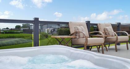 Reel Paradise - UK37723