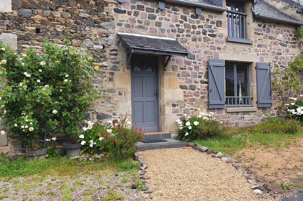 Near Cap Frehel, charming gite with 3 bedrooms
