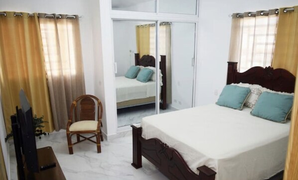 2 bedrooms, WiFi, bed sheets