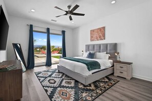 3 bedrooms, iron/ironing board, travel crib, free WiFi