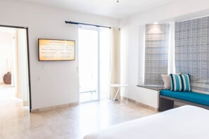 4 Schlafzimmer, Zimmersafe, Schreibtisch, Bügeleisen/Bügelbrett