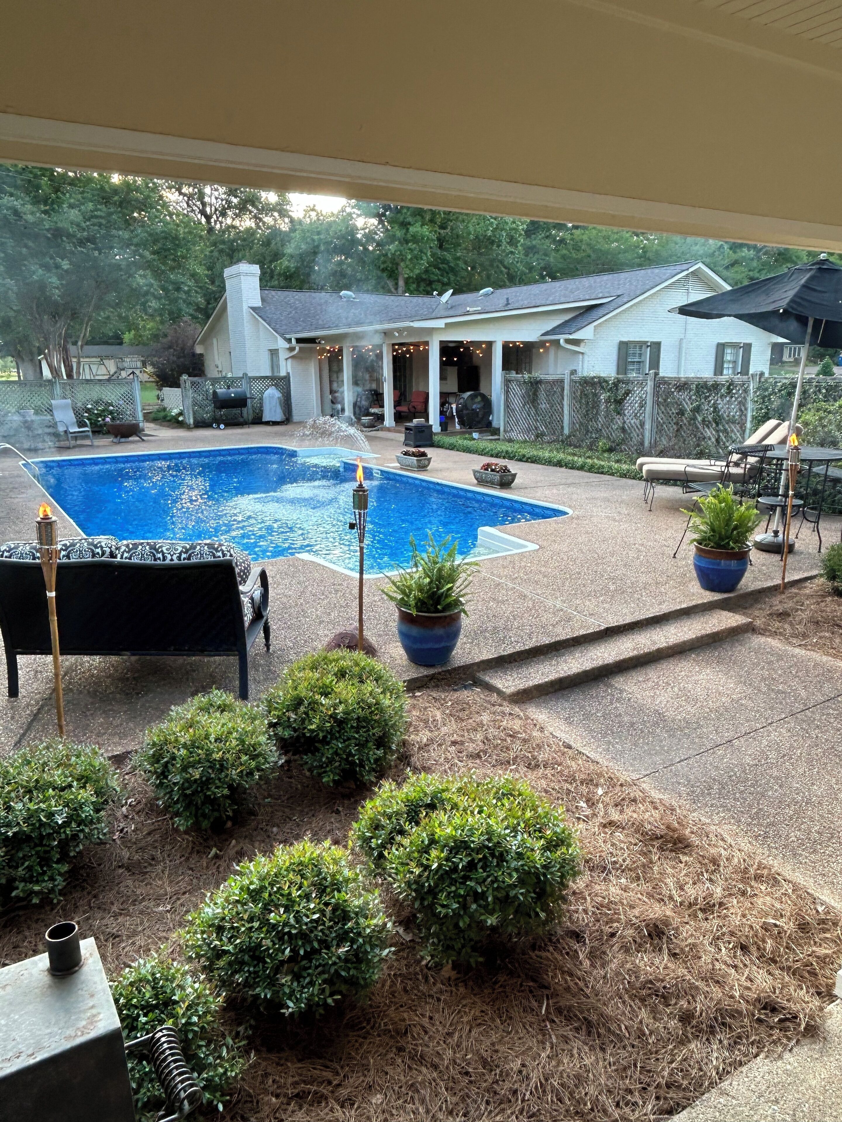 حمّام سباحة خارجي