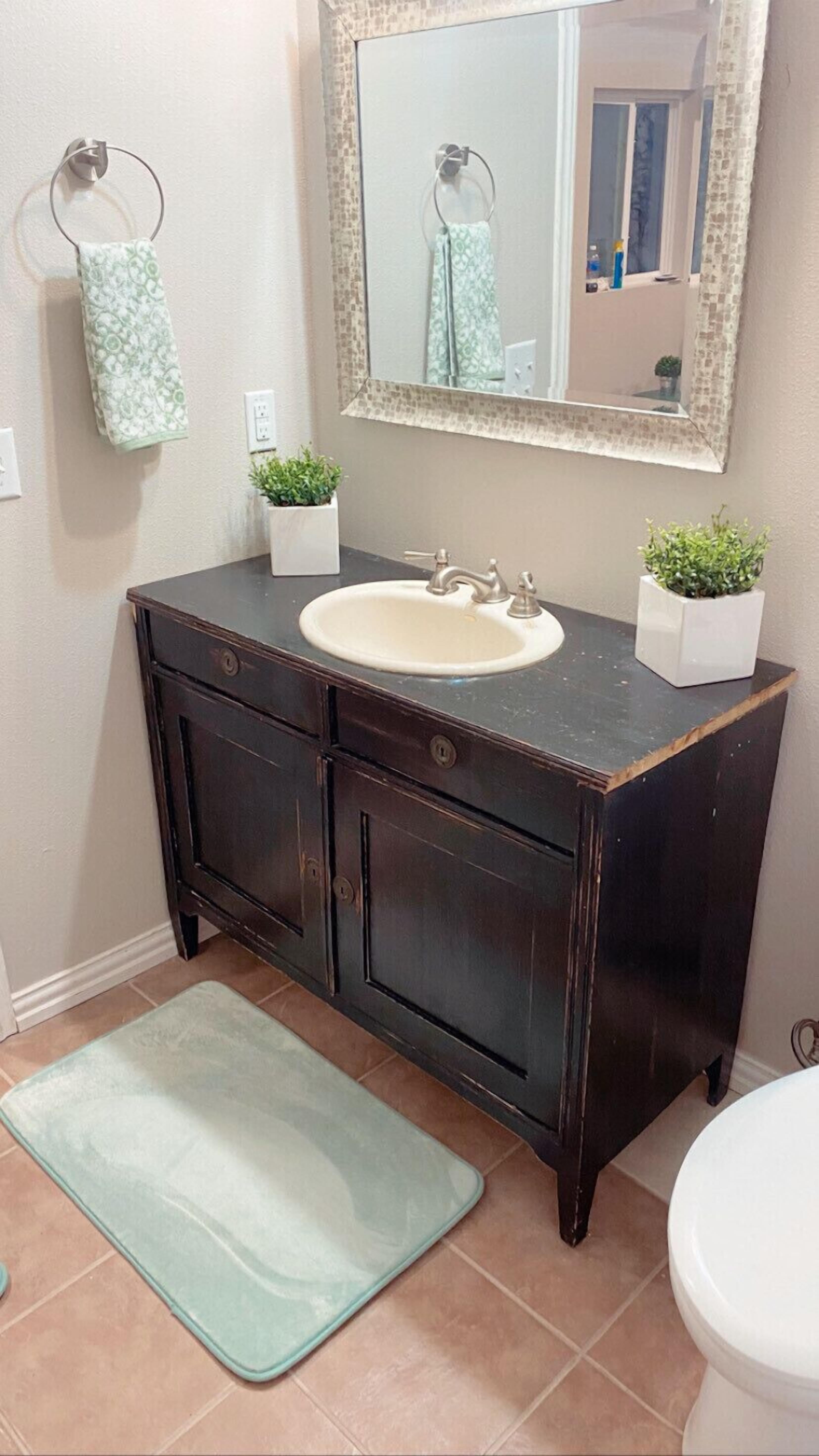 Newly Renovated South Austin Guesthouse with Private Backyard