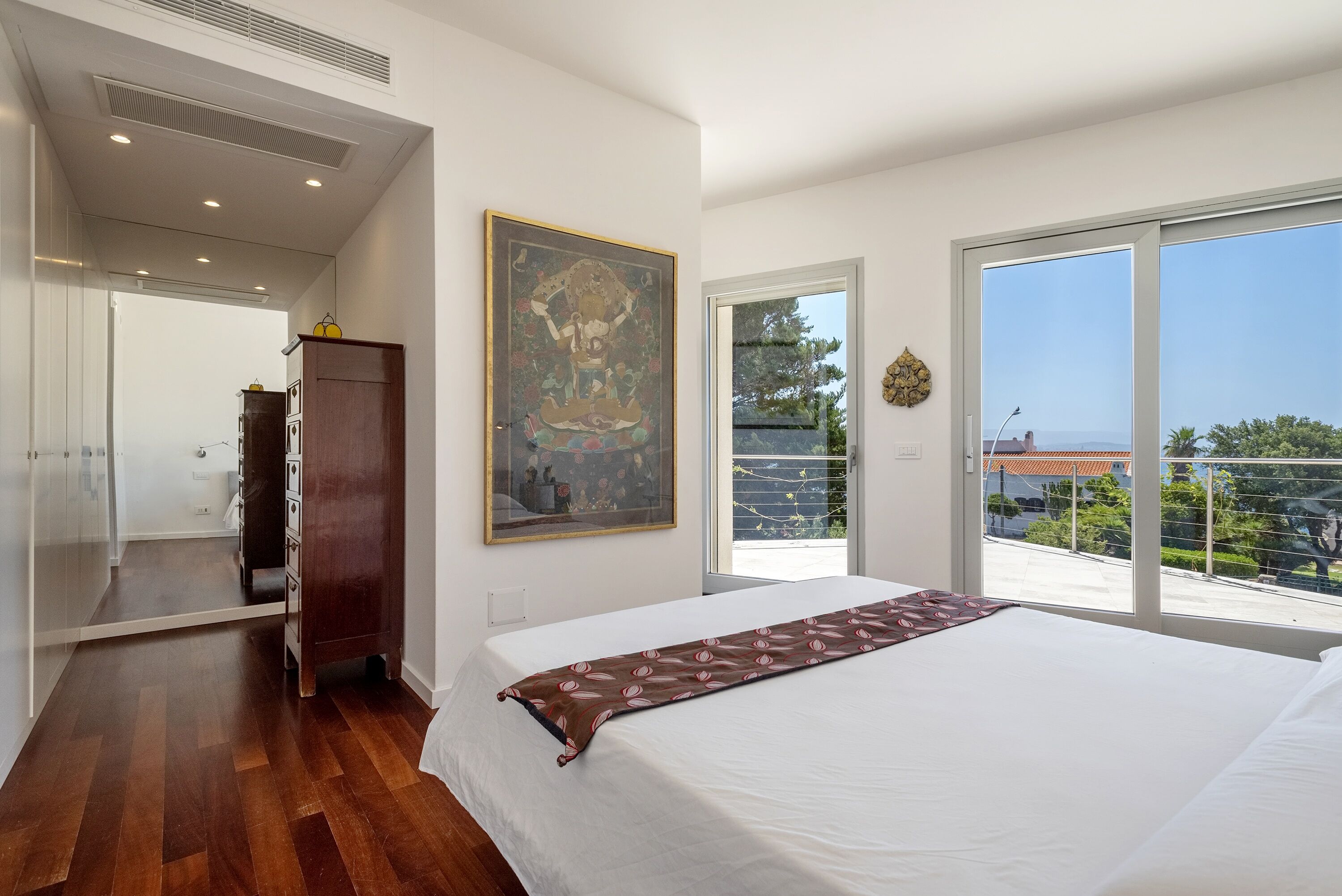 STUNNING SEAFRONT VILLA IN FERTILIA 10 guests