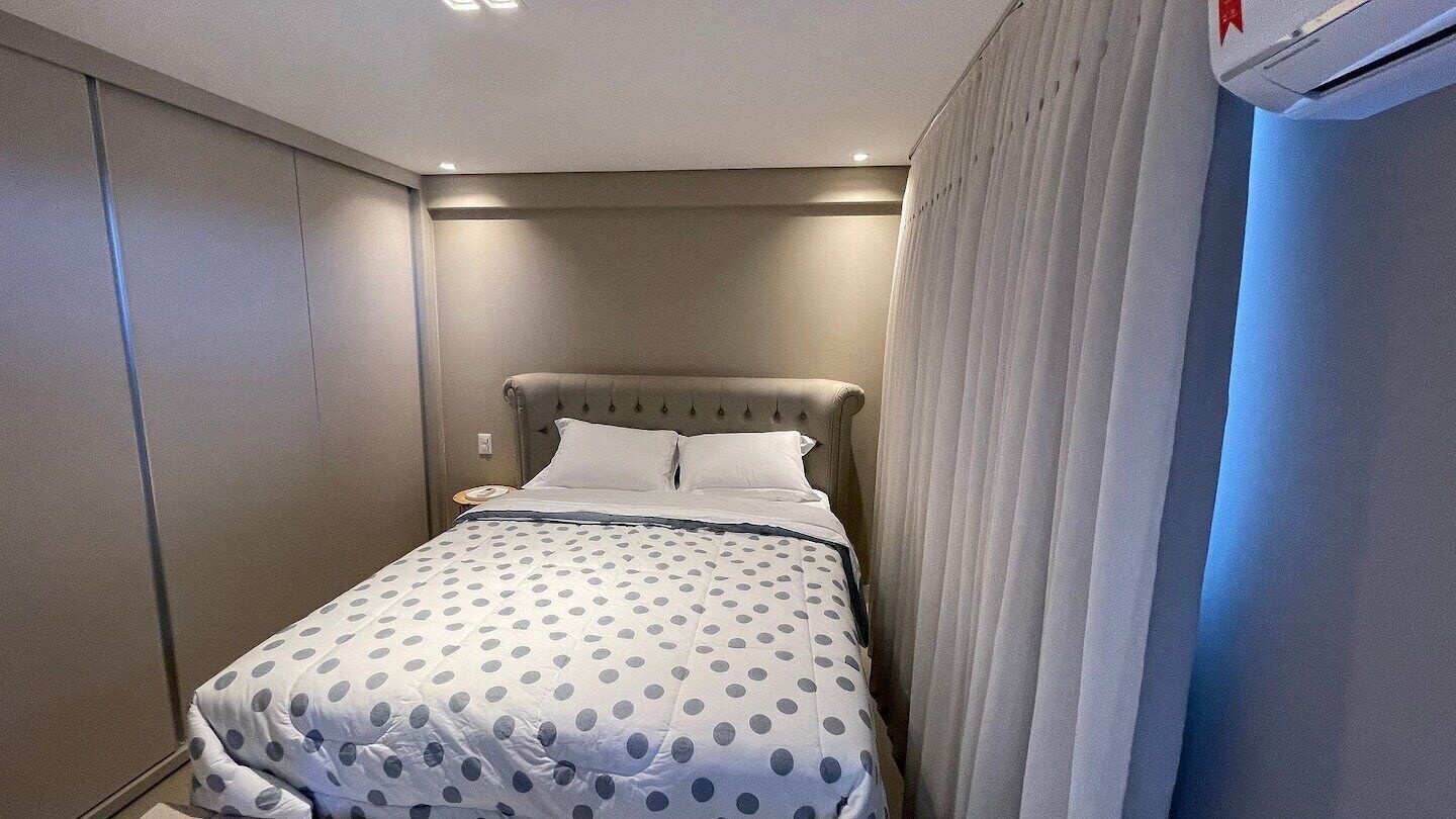 Studio on the top floor in CENTRO de FOZ overlooking the Paraná River