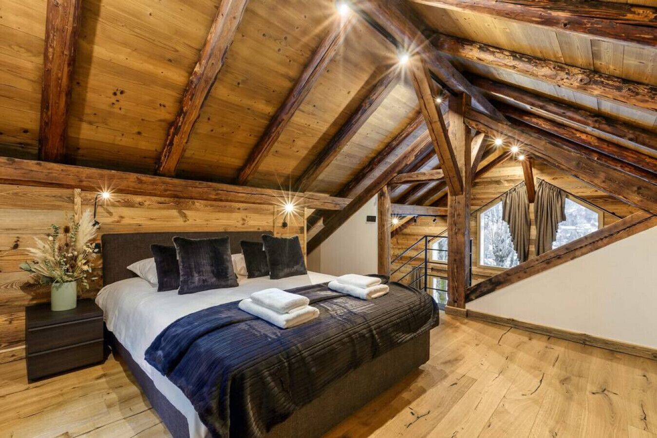 2 slaapkamers, een strijkplank/strijkijzer, wifi, beddengoed