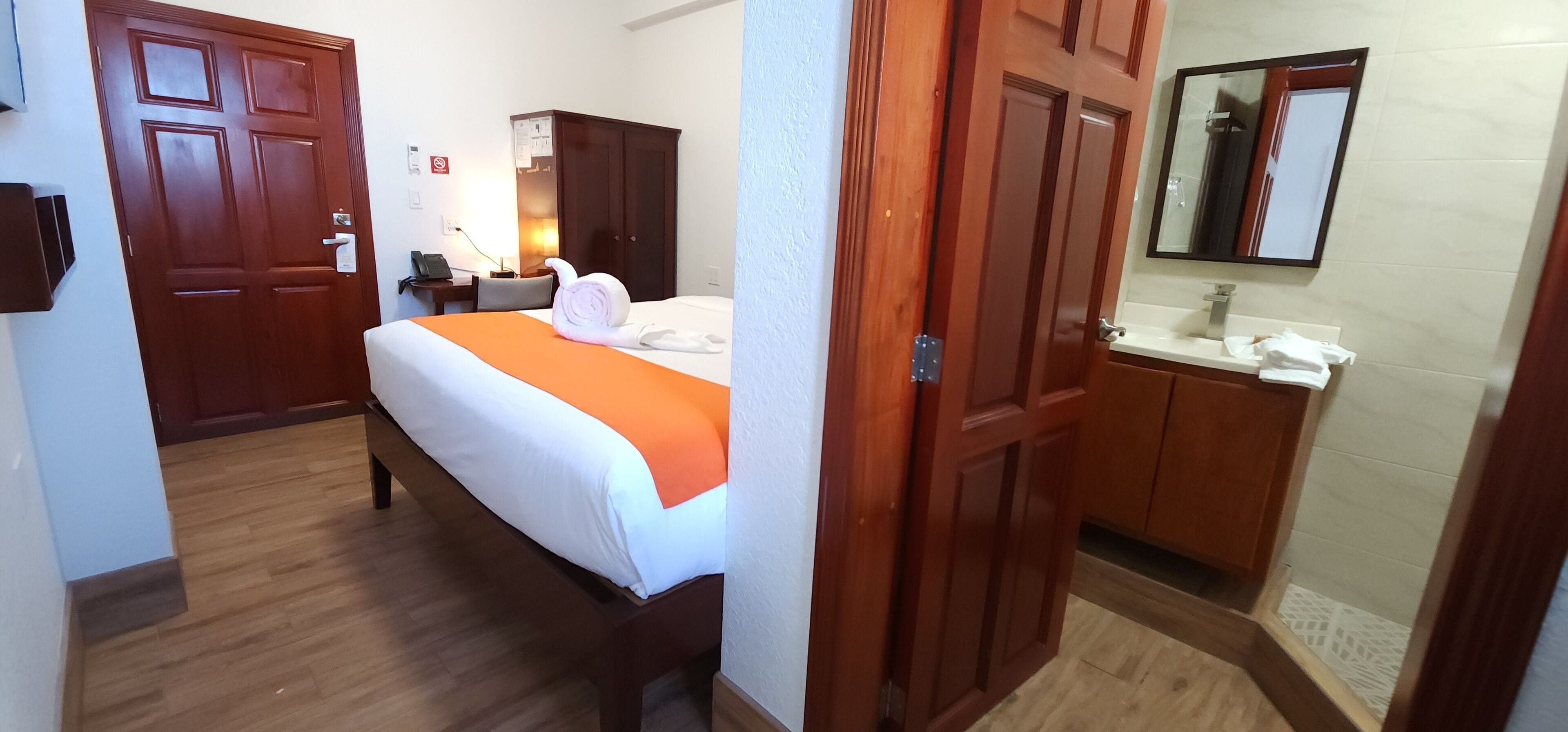 Voyager Sun & Reef Hotel