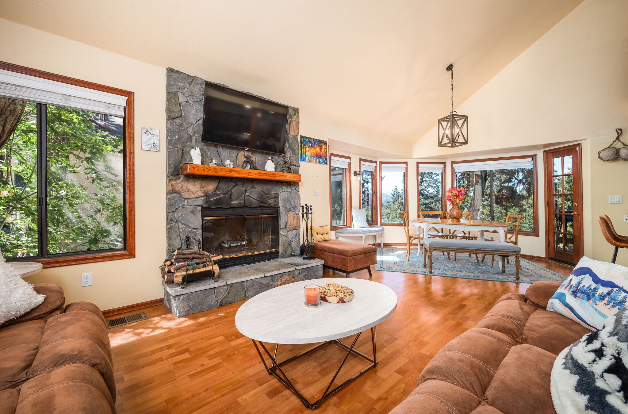 Spacious+Amazing view+Game room+Dog friendly, 5min to Lake