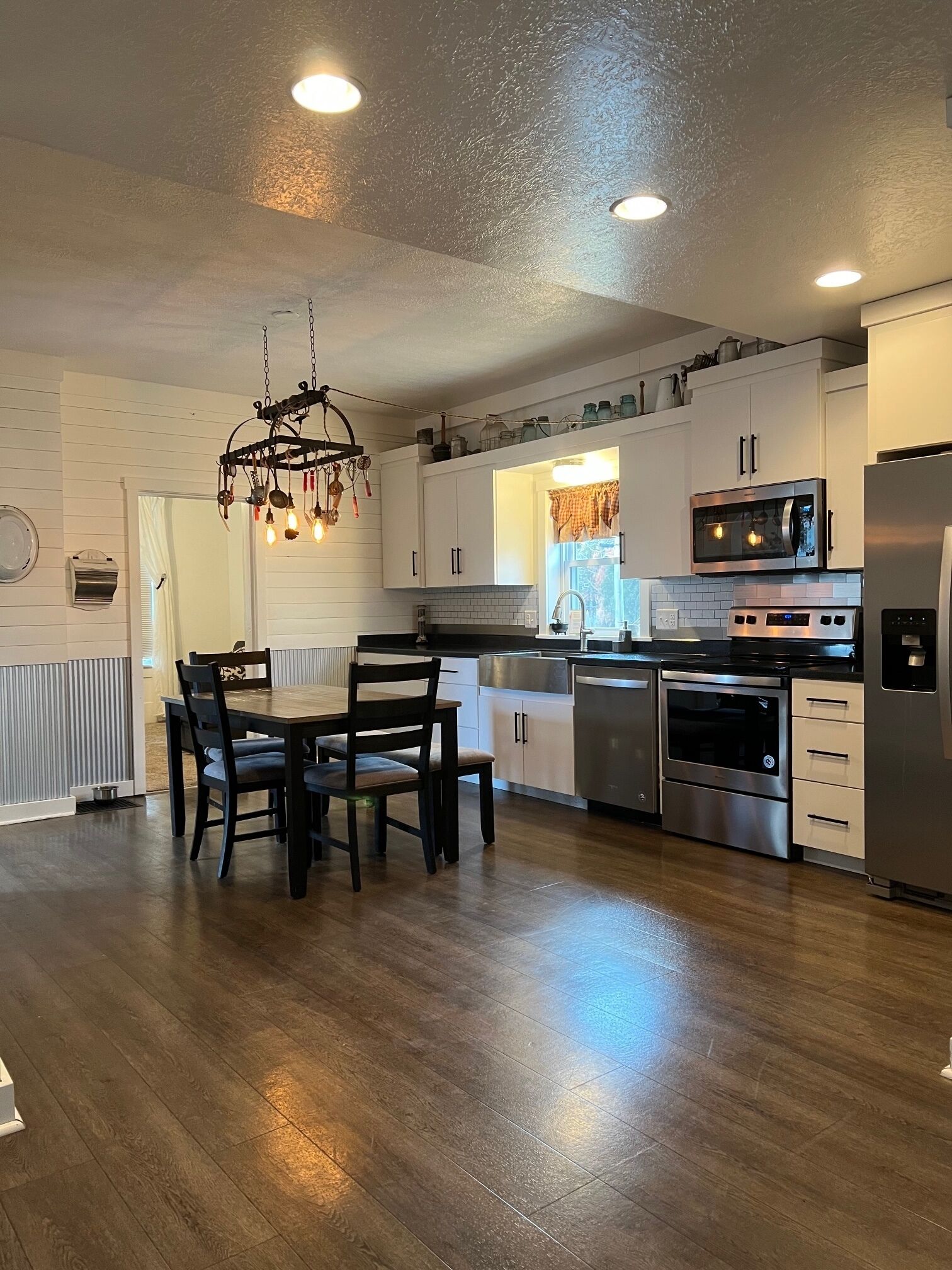 Peaceful Acres 4/5 Bedroom