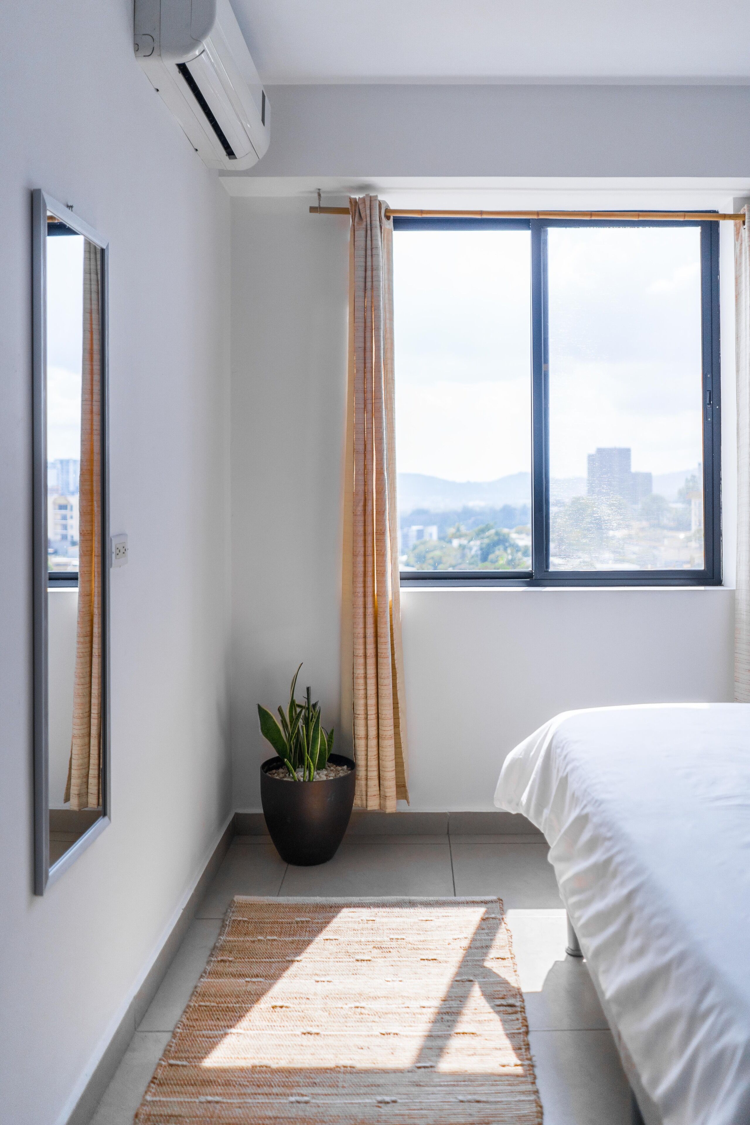 4 dormitorios, tabla de planchar con plancha, wifi gratis y ropa de cama