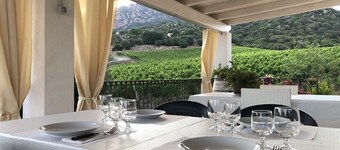 Farmhouse immersed in the green Ogliastra, a few steps from the sea